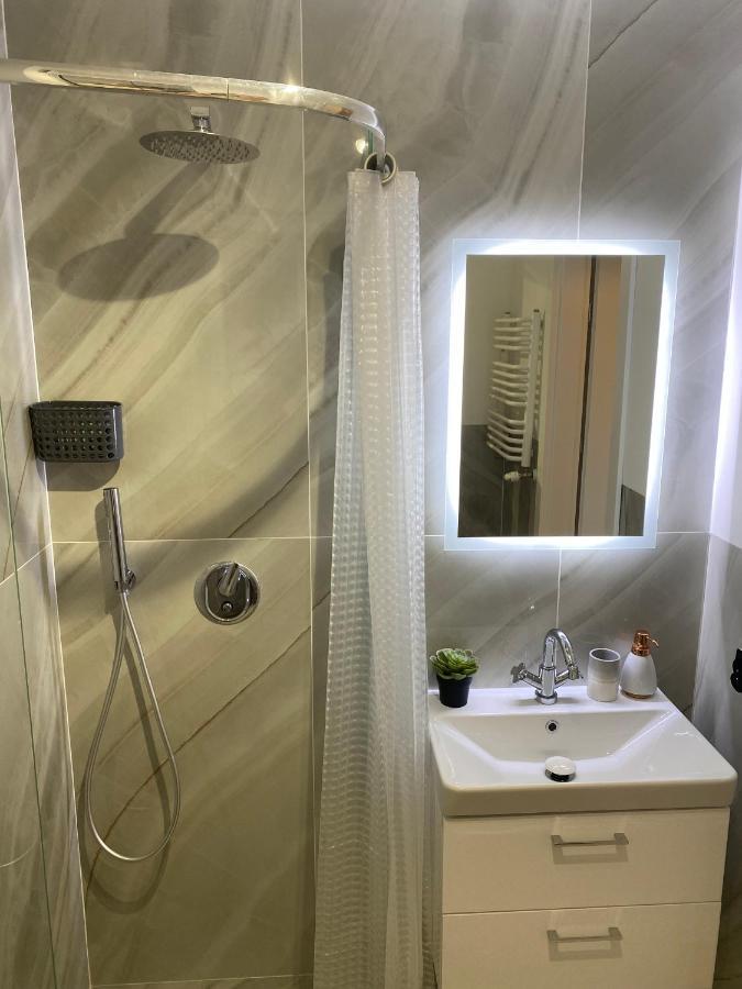 Kawalerka Premium B 30M2 - Po Remoncie - Nowa! Lägenhet Warszawa Exteriör bild